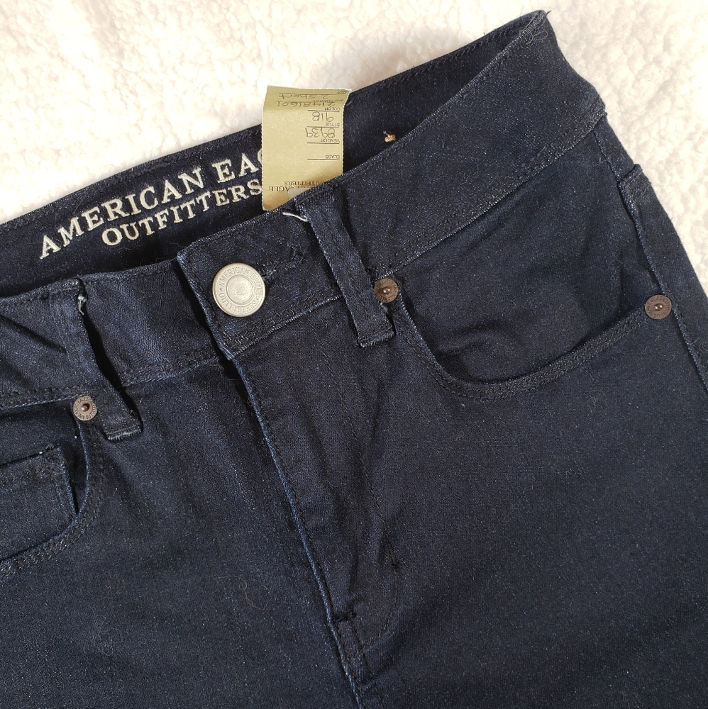 AEO Super Skinny Midrise Dark Wash Jeans sz 2short